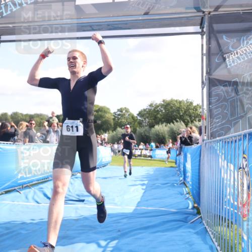 25.08.2024 - Elbe Triathlon Hamburg H.Heesch http://msf.ph/oto/6875812 25.08.2024 11:16:26 Ziel 607, 611, 693 meine-sportfotos.de
