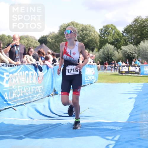 25.08.2024 - Elbe Triathlon Hamburg H.Heesch http://msf.ph/oto/6875826 25.08.2024 12:05:38 Ziel 1603, 1719 meine-sportfotos.de