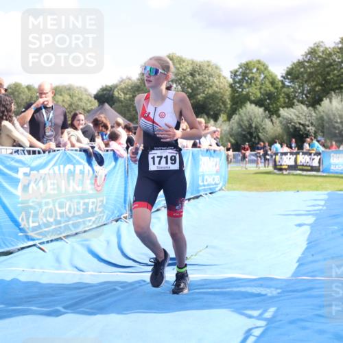 25.08.2024 - Elbe Triathlon Hamburg H.Heesch http://msf.ph/oto/6875829 25.08.2024 12:05:39 Ziel 1603, 1719 meine-sportfotos.de