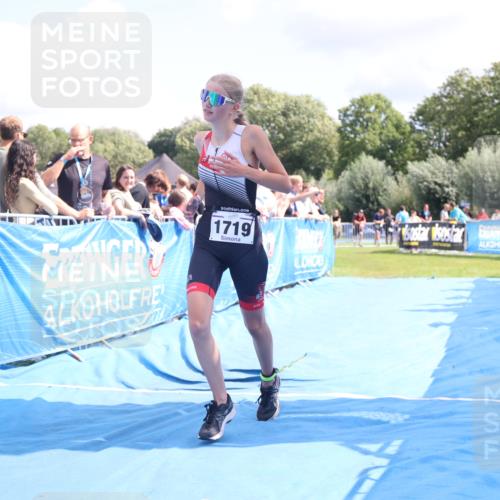 25.08.2024 - Elbe Triathlon Hamburg H.Heesch http://msf.ph/oto/6875832 25.08.2024 12:05:39 Ziel 1603, 1719 meine-sportfotos.de