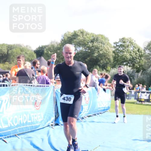 25.08.2024 - Elbe Triathlon Hamburg H.Heesch http://msf.ph/oto/6875834 25.08.2024 11:41:43 Ziel 430, 489, 577 meine-sportfotos.de