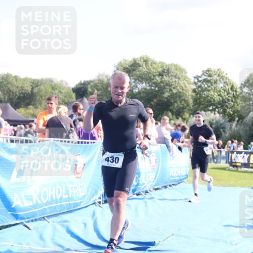 25.08.2024 - Elbe Triathlon Hamburg H.Heesch http://msf.ph/oto/6875839 25.08.2024 11:41:43 Ziel 430, 489, 577 meine-sportfotos.de