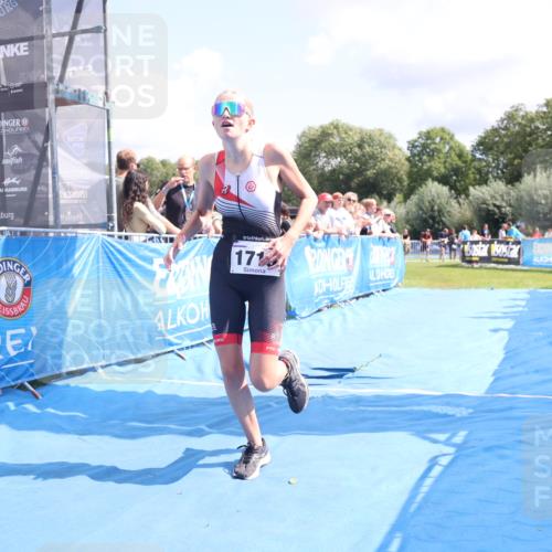 25.08.2024 - Elbe Triathlon Hamburg H.Heesch http://msf.ph/oto/6875842 25.08.2024 12:05:39 Ziel 1603, 1719 meine-sportfotos.de
