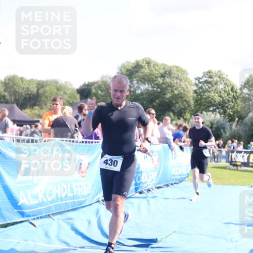 25.08.2024 - Elbe Triathlon Hamburg H.Heesch http://msf.ph/oto/6875843 25.08.2024 11:41:43 Ziel 430, 489, 577 meine-sportfotos.de