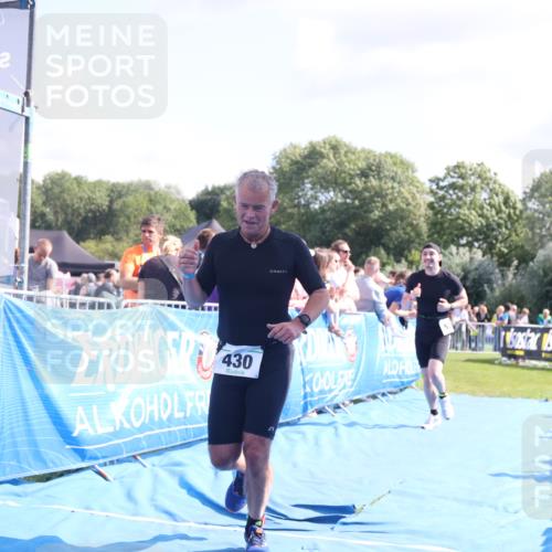 25.08.2024 - Elbe Triathlon Hamburg H.Heesch http://msf.ph/oto/6875849 25.08.2024 11:41:43 Ziel 430, 489, 577 meine-sportfotos.de