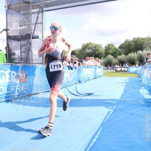 25.08.2024 - Elbe Triathlon Hamburg H.Heesch http://msf.ph/oto/6875853 25.08.2024 12:05:39 Ziel 1603, 1719 meine-sportfotos.de