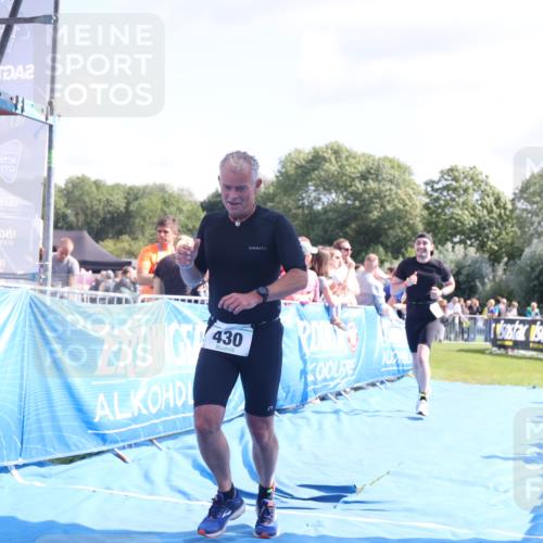 25.08.2024 - Elbe Triathlon Hamburg H.Heesch http://msf.ph/oto/6875856 25.08.2024 11:41:44 Ziel 430, 489, 577 meine-sportfotos.de