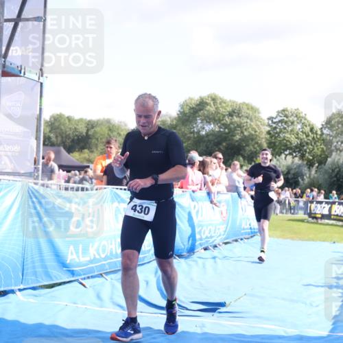 25.08.2024 - Elbe Triathlon Hamburg H.Heesch http://msf.ph/oto/6875858 25.08.2024 11:41:44 Ziel 430, 489, 577 meine-sportfotos.de