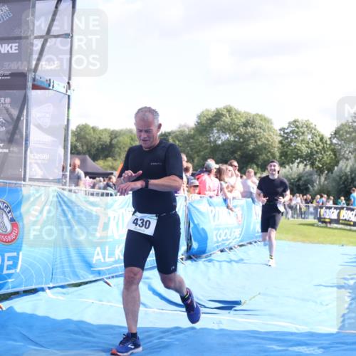 25.08.2024 - Elbe Triathlon Hamburg H.Heesch http://msf.ph/oto/6875863 25.08.2024 11:41:44 Ziel 430, 489, 577 meine-sportfotos.de