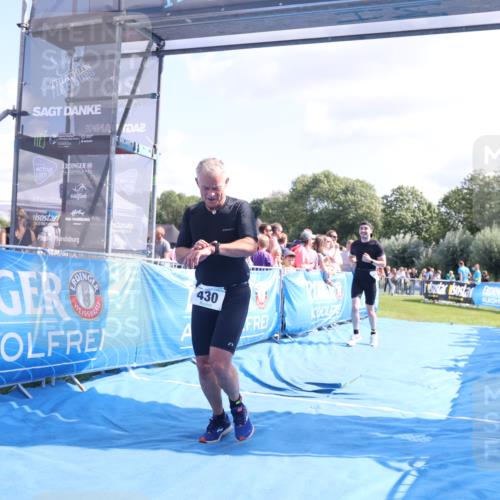 25.08.2024 - Elbe Triathlon Hamburg H.Heesch http://msf.ph/oto/6875873 25.08.2024 11:41:44 Ziel 430, 489, 577 meine-sportfotos.de