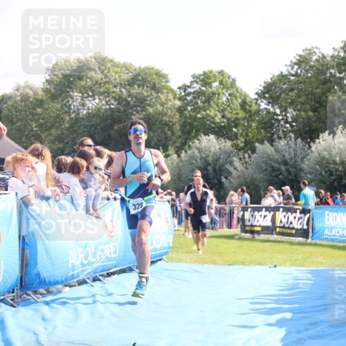 25.08.2024 - Elbe Triathlon Hamburg H.Heesch http://msf.ph/oto/6875874 25.08.2024 11:16:42 Ziel 325, 364, 387, 622, 632, 751 meine-sportfotos.de