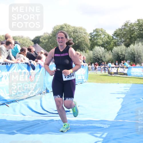 25.08.2024 - Elbe Triathlon Hamburg H.Heesch http://msf.ph/oto/6875891 25.08.2024 12:05:52 Ziel 1554 meine-sportfotos.de