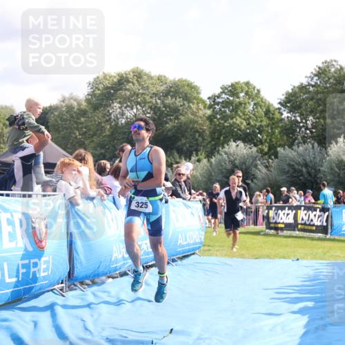 25.08.2024 - Elbe Triathlon Hamburg H.Heesch http://msf.ph/oto/6875892 25.08.2024 11:16:43 Ziel 325, 364, 387, 622, 632, 751 meine-sportfotos.de