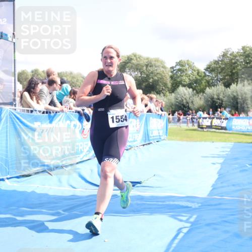 25.08.2024 - Elbe Triathlon Hamburg H.Heesch http://msf.ph/oto/6875902 25.08.2024 12:05:52 Ziel 1554 meine-sportfotos.de