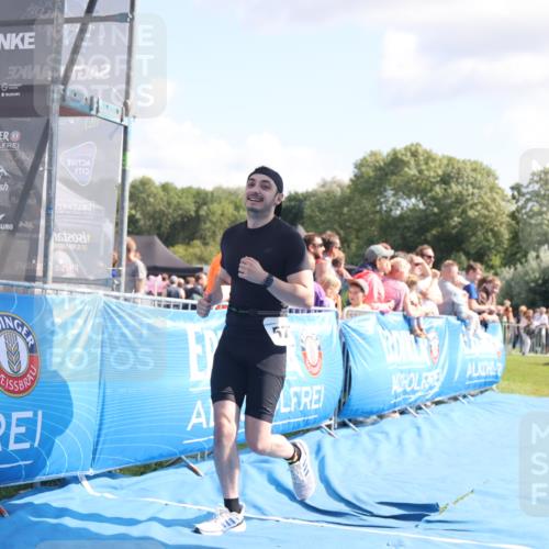 25.08.2024 - Elbe Triathlon Hamburg H.Heesch http://msf.ph/oto/6875907 25.08.2024 11:41:46 Ziel 430, 489, 577 meine-sportfotos.de