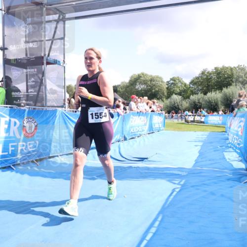 25.08.2024 - Elbe Triathlon Hamburg H.Heesch http://msf.ph/oto/6875918 25.08.2024 12:05:53 Ziel 1554 meine-sportfotos.de