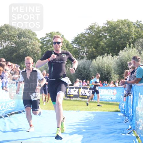 25.08.2024 - Elbe Triathlon Hamburg H.Heesch http://msf.ph/oto/6875935 25.08.2024 11:16:45 Ziel 325, 364, 387, 622, 632, 751 meine-sportfotos.de