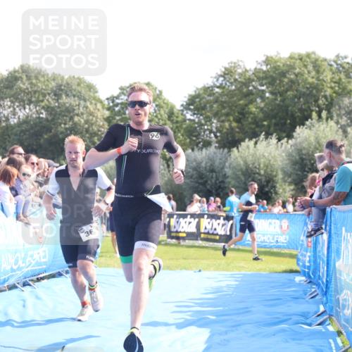 25.08.2024 - Elbe Triathlon Hamburg H.Heesch http://msf.ph/oto/6875936 25.08.2024 11:16:45 Ziel 325, 364, 387, 622, 632, 751 meine-sportfotos.de