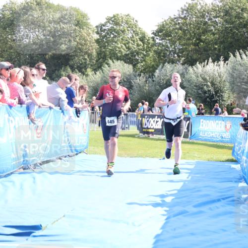 25.08.2024 - Elbe Triathlon Hamburg H.Heesch http://msf.ph/oto/6875946 25.08.2024 11:42:01 Ziel 354, 445 meine-sportfotos.de