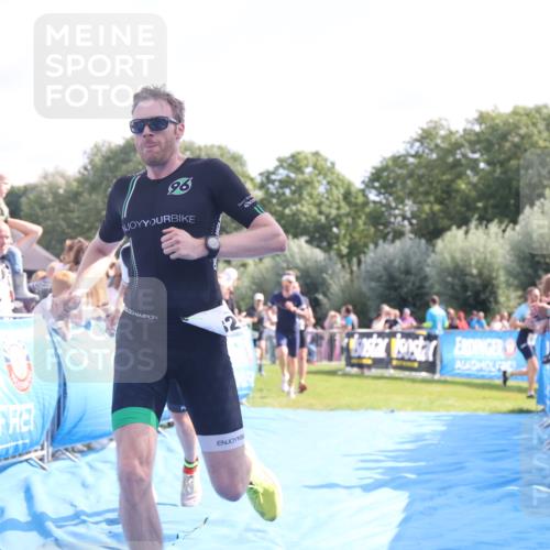 25.08.2024 - Elbe Triathlon Hamburg H.Heesch http://msf.ph/oto/6875961 25.08.2024 11:16:45 Ziel 325, 364, 387, 622, 632, 751 meine-sportfotos.de