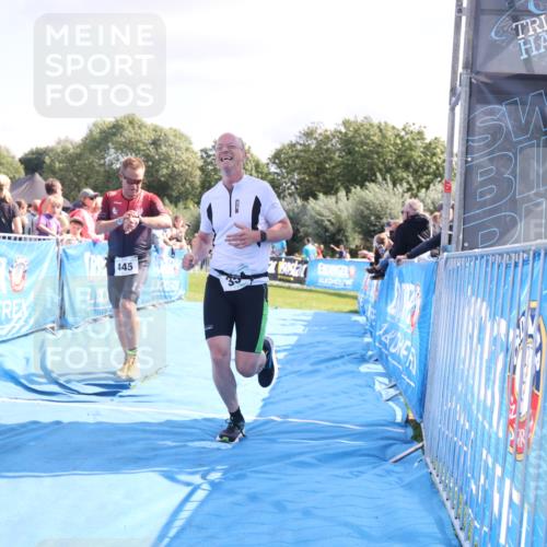 25.08.2024 - Elbe Triathlon Hamburg H.Heesch http://msf.ph/oto/6875986 25.08.2024 11:42:03 Ziel 354, 445 meine-sportfotos.de