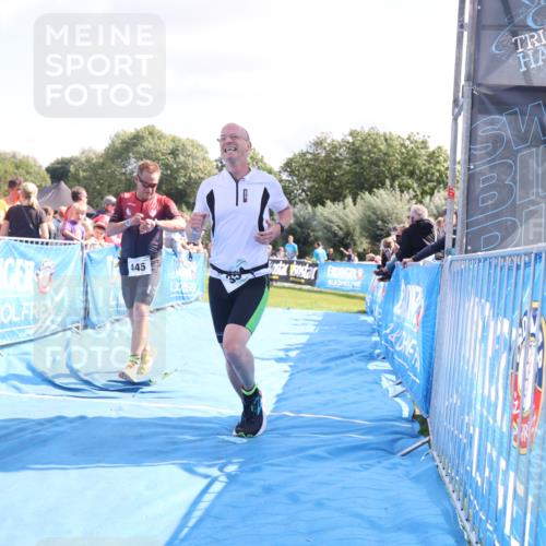 25.08.2024 - Elbe Triathlon Hamburg H.Heesch http://msf.ph/oto/6875992 25.08.2024 11:42:04 Ziel 354, 445, 1454 meine-sportfotos.de