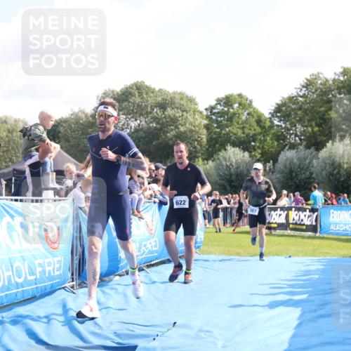 25.08.2024 - Elbe Triathlon Hamburg H.Heesch http://msf.ph/oto/6876002 25.08.2024 11:16:48 Ziel 325, 364, 387, 528, 622, 632, 751 meine-sportfotos.de