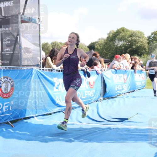 25.08.2024 - Elbe Triathlon Hamburg H.Heesch http://msf.ph/oto/6876009 25.08.2024 12:06:10 Ziel 1613, 1703 meine-sportfotos.de