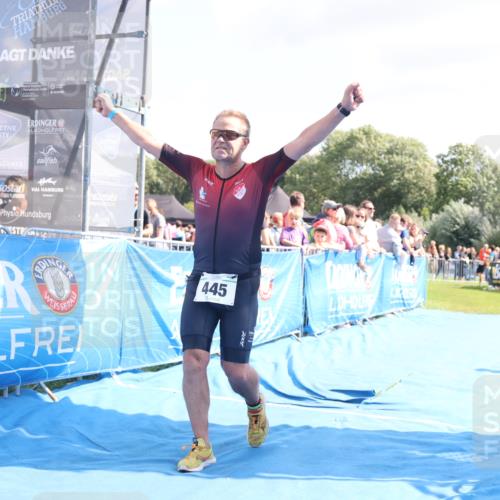 25.08.2024 - Elbe Triathlon Hamburg H.Heesch http://msf.ph/oto/6876014 25.08.2024 11:42:05 Ziel 354, 445, 1454 meine-sportfotos.de