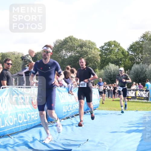25.08.2024 - Elbe Triathlon Hamburg H.Heesch http://msf.ph/oto/6876016 25.08.2024 11:16:49 Ziel 325, 364, 387, 528, 622, 632, 751 meine-sportfotos.de