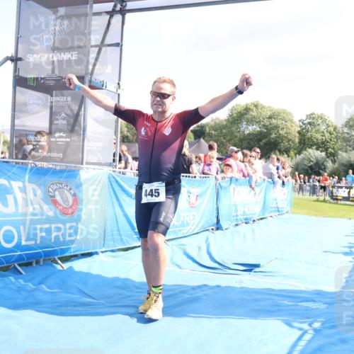 25.08.2024 - Elbe Triathlon Hamburg H.Heesch http://msf.ph/oto/6876019 25.08.2024 11:42:05 Ziel 354, 445, 1454 meine-sportfotos.de