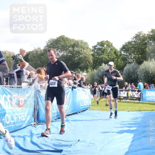 25.08.2024 - Elbe Triathlon Hamburg H.Heesch http://msf.ph/oto/6876034 25.08.2024 11:16:49 Ziel 325, 364, 387, 528, 622, 632, 751 meine-sportfotos.de
