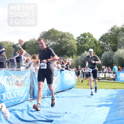25.08.2024 - Elbe Triathlon Hamburg H.Heesch http://msf.ph/oto/6876037 25.08.2024 11:16:49 Ziel 325, 364, 387, 528, 622, 632, 751 meine-sportfotos.de