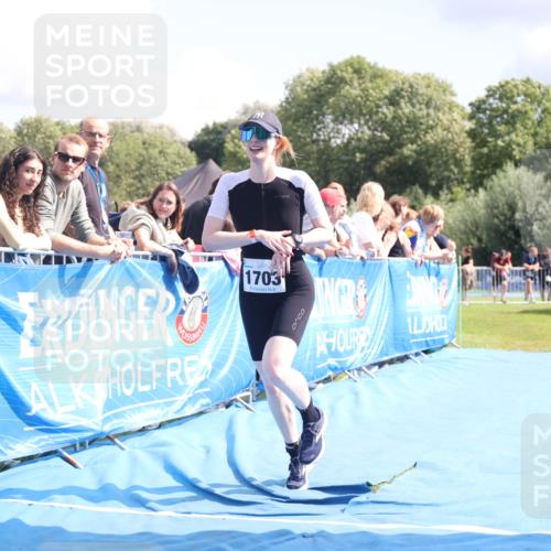 25.08.2024 - Elbe Triathlon Hamburg H.Heesch http://msf.ph/oto/6876039 25.08.2024 12:06:11 Ziel 1613, 1703 meine-sportfotos.de