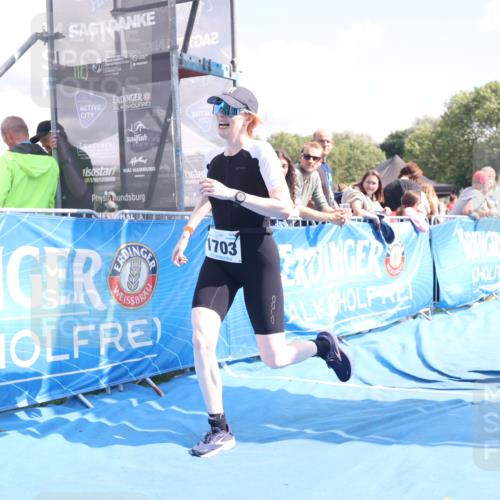 25.08.2024 - Elbe Triathlon Hamburg H.Heesch http://msf.ph/oto/6876071 25.08.2024 12:06:11 Ziel 1613, 1703 meine-sportfotos.de