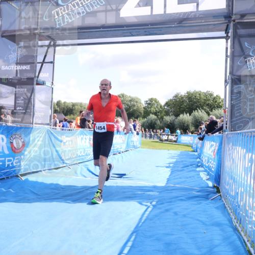 25.08.2024 - Elbe Triathlon Hamburg H.Heesch http://msf.ph/oto/6876073 25.08.2024 11:42:13 Ziel 1454 meine-sportfotos.de