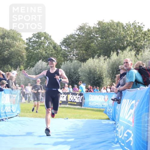 25.08.2024 - Elbe Triathlon Hamburg H.Heesch http://msf.ph/oto/6876114 25.08.2024 11:16:53 Ziel 144, 223, 387, 528, 622, 751 meine-sportfotos.de