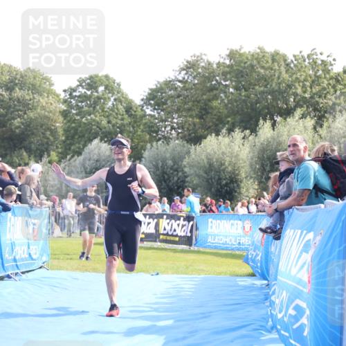 25.08.2024 - Elbe Triathlon Hamburg H.Heesch http://msf.ph/oto/6876117 25.08.2024 11:16:53 Ziel 144, 223, 387, 528, 622, 751 meine-sportfotos.de