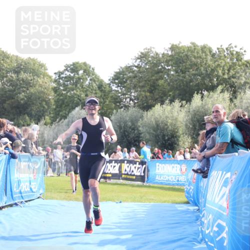 25.08.2024 - Elbe Triathlon Hamburg H.Heesch http://msf.ph/oto/6876130 25.08.2024 11:16:54 Ziel 144, 223, 387, 528, 622, 751 meine-sportfotos.de