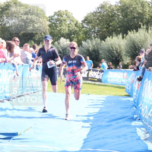 25.08.2024 - Elbe Triathlon Hamburg H.Heesch http://msf.ph/oto/6876141 25.08.2024 11:42:32 Ziel 331, 500, 700, 1495 meine-sportfotos.de