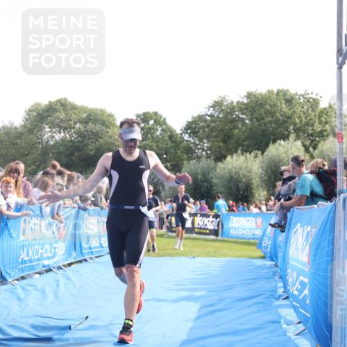 25.08.2024 - Elbe Triathlon Hamburg H.Heesch http://msf.ph/oto/6876146 25.08.2024 11:16:55 Ziel 144, 223, 387, 528, 622, 751 meine-sportfotos.de