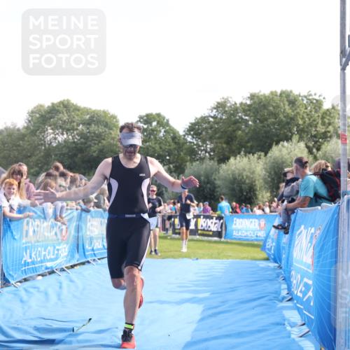 25.08.2024 - Elbe Triathlon Hamburg H.Heesch http://msf.ph/oto/6876149 25.08.2024 11:16:55 Ziel 144, 223, 387, 528, 622, 751 meine-sportfotos.de