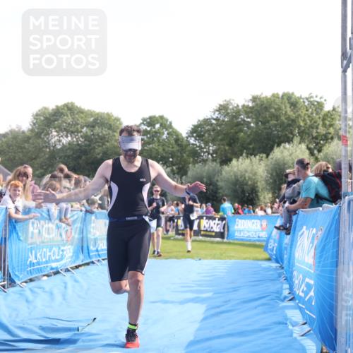 25.08.2024 - Elbe Triathlon Hamburg H.Heesch http://msf.ph/oto/6876152 25.08.2024 11:16:55 Ziel 144, 223, 387, 528, 622, 751 meine-sportfotos.de