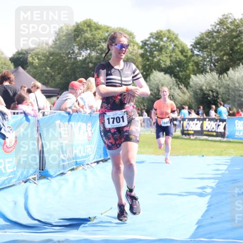 25.08.2024 - Elbe Triathlon Hamburg H.Heesch http://msf.ph/oto/6876160 25.08.2024 12:06:28 Ziel 1682, 1697, 1701 meine-sportfotos.de