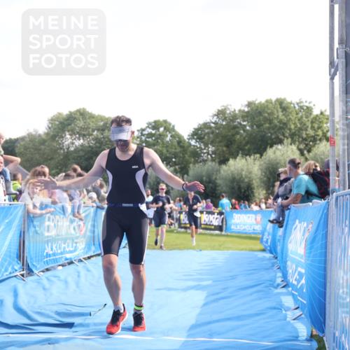 25.08.2024 - Elbe Triathlon Hamburg H.Heesch http://msf.ph/oto/6876163 25.08.2024 11:16:55 Ziel 144, 223, 387, 528, 622, 751 meine-sportfotos.de