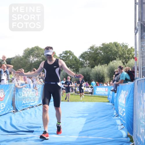 25.08.2024 - Elbe Triathlon Hamburg H.Heesch http://msf.ph/oto/6876166 25.08.2024 11:16:55 Ziel 144, 223, 387, 528, 622, 751 meine-sportfotos.de