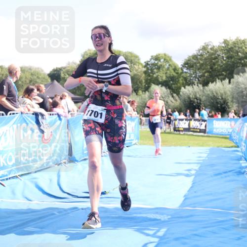 25.08.2024 - Elbe Triathlon Hamburg H.Heesch http://msf.ph/oto/6876179 25.08.2024 12:06:28 Ziel 1682, 1697, 1701 meine-sportfotos.de