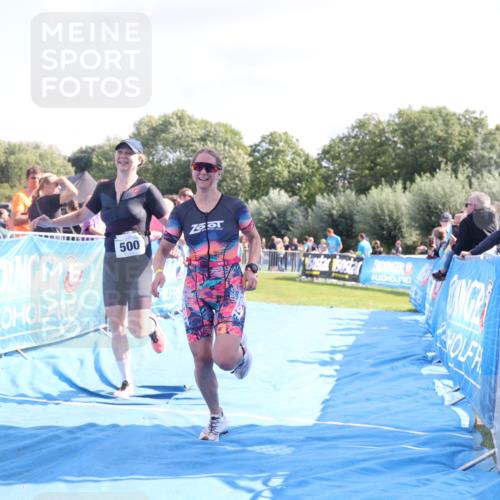 25.08.2024 - Elbe Triathlon Hamburg H.Heesch http://msf.ph/oto/6876181 25.08.2024 11:42:33 Ziel 331, 500, 700, 1495 meine-sportfotos.de
