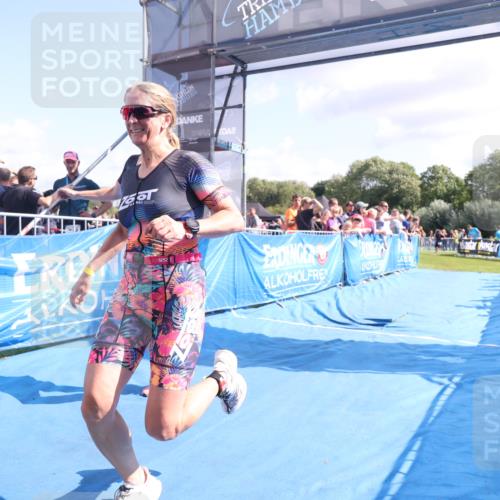 25.08.2024 - Elbe Triathlon Hamburg H.Heesch http://msf.ph/oto/6876214 25.08.2024 11:42:33 Ziel 331, 500, 700, 1495 meine-sportfotos.de