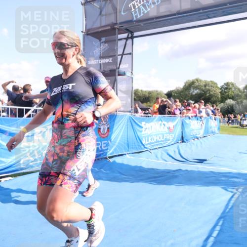 25.08.2024 - Elbe Triathlon Hamburg H.Heesch http://msf.ph/oto/6876218 25.08.2024 11:42:33 Ziel 331, 500, 700, 1495 meine-sportfotos.de